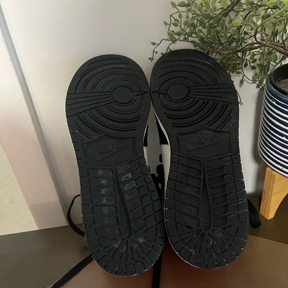 Nike Air Jordan 1 Mid Pink Black White Sneakers | Women’s Size 6 - Picture 9 of 9